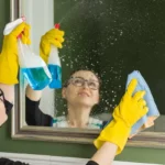 Miért kell ecettel permetezni a fürdőszoba tükröt? Ez a titok a csillogásért