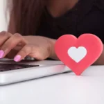 Miért boldogtalanabbak az online megismert párok? Egy friss tanulmány elárulja